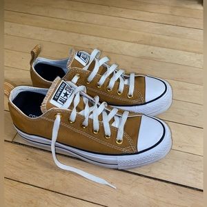 Customs platform converse